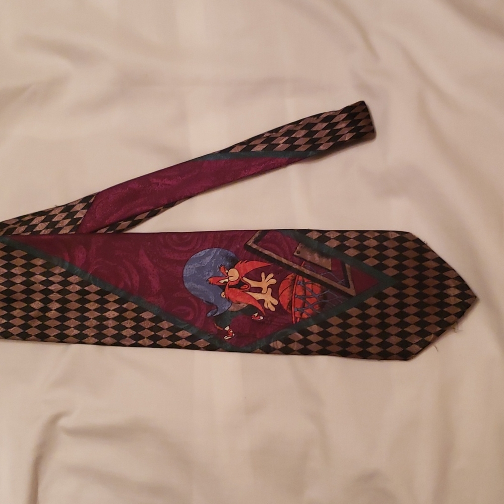 Looney Tunes Yosemite Sam basketball tie